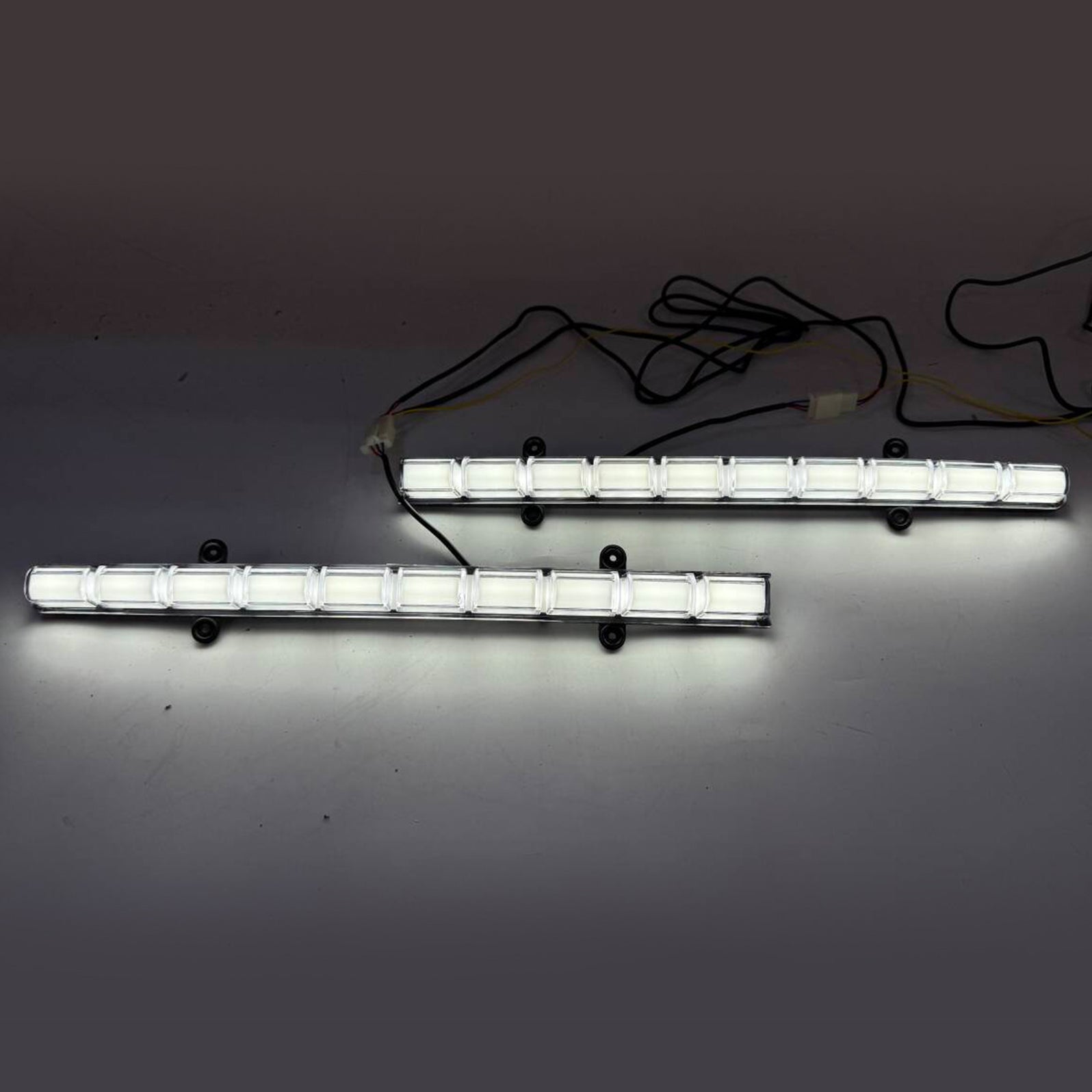 AMERICAN MODIFIED Led Light Bar For American Modified 24+ Ford F150 Grille
